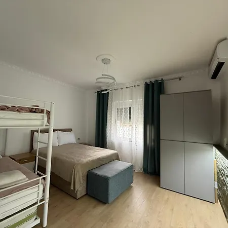Dom wakacyjny Canyon River House Zhaban